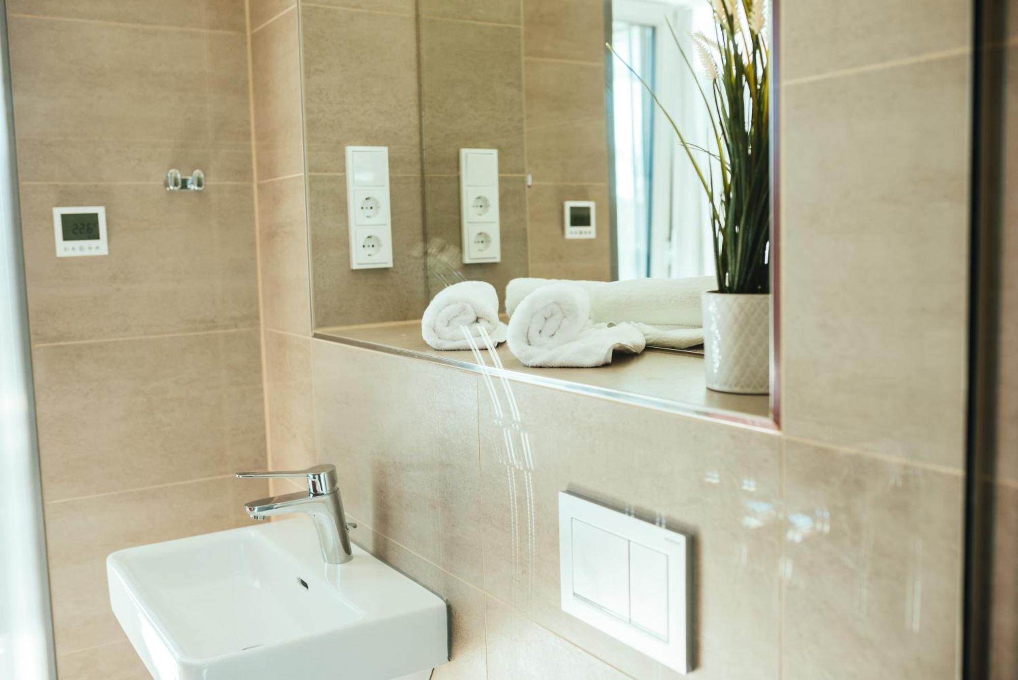 The Rix Studios & Suites Near Sbahn Neukolln Berlin Ruang foto